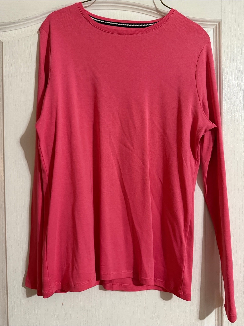 Talbots Long Sleeve Crewneck Top in Bright Pink